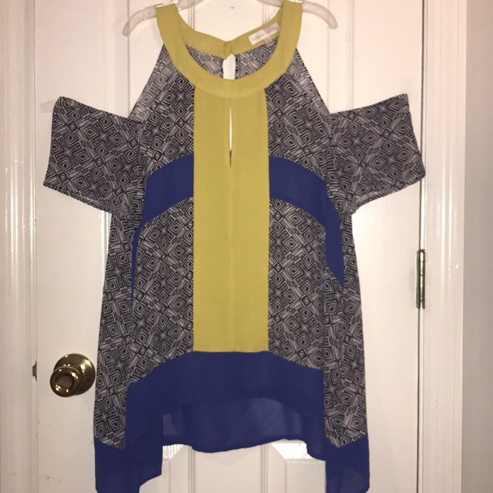 Off-the-shoulder Blouse NWOT
